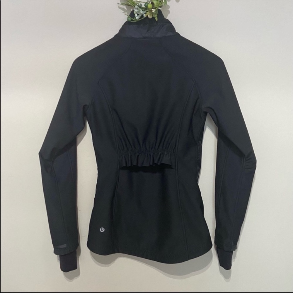 Lululemon jacket - Picture 2 of 7